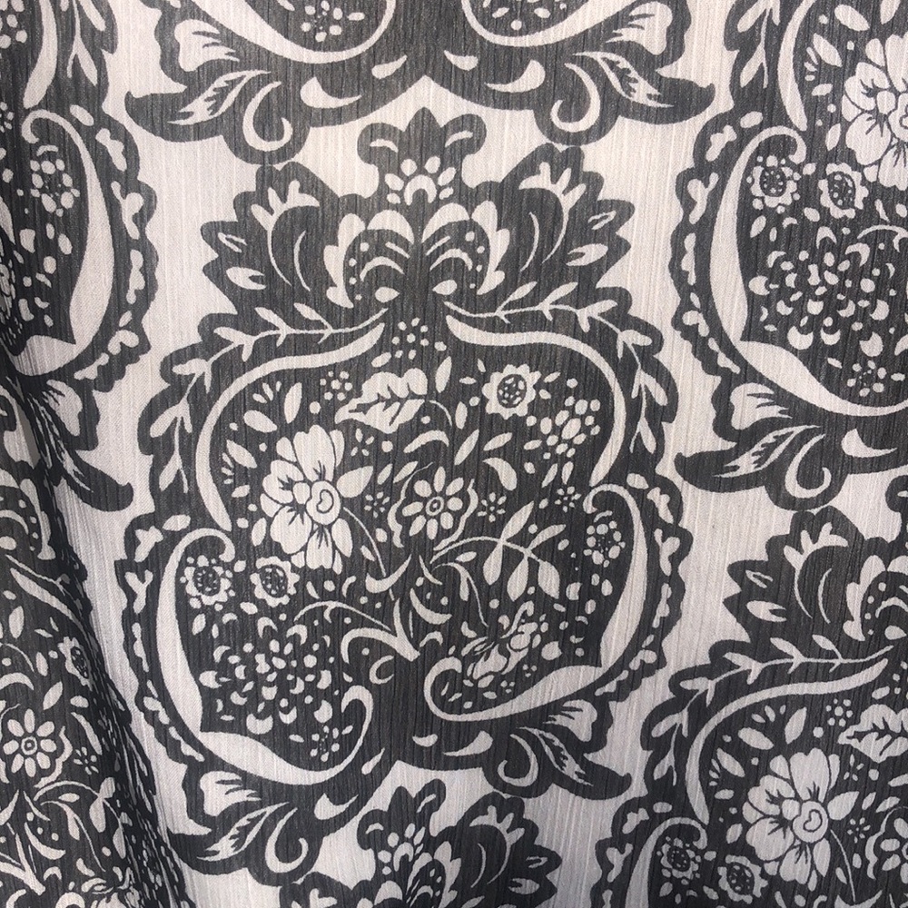 XL black and cream floral blouse - Picture 7 of 7